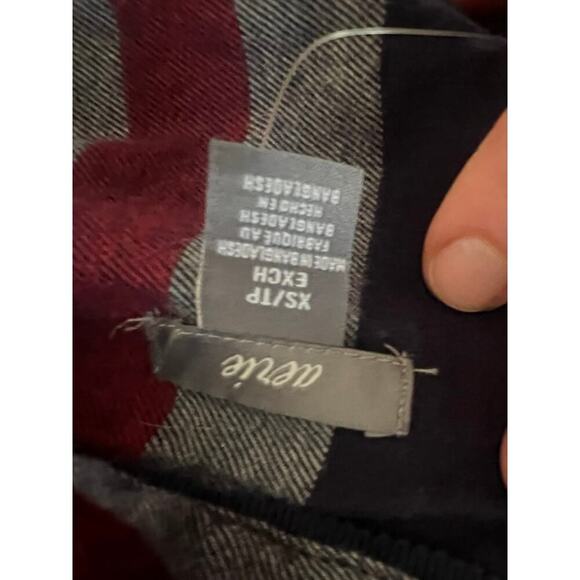 NWT Plaid Y2K Aerie long sleeve with shorts romper size XS cute and stylish - Picture 7 of 7